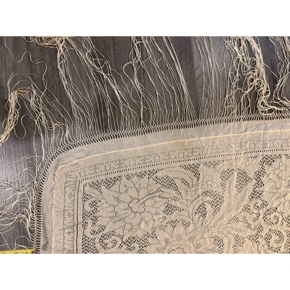 Retro Lace Floral Fringe Cream Ivory Piano Shawl Boho  Granny Cottage